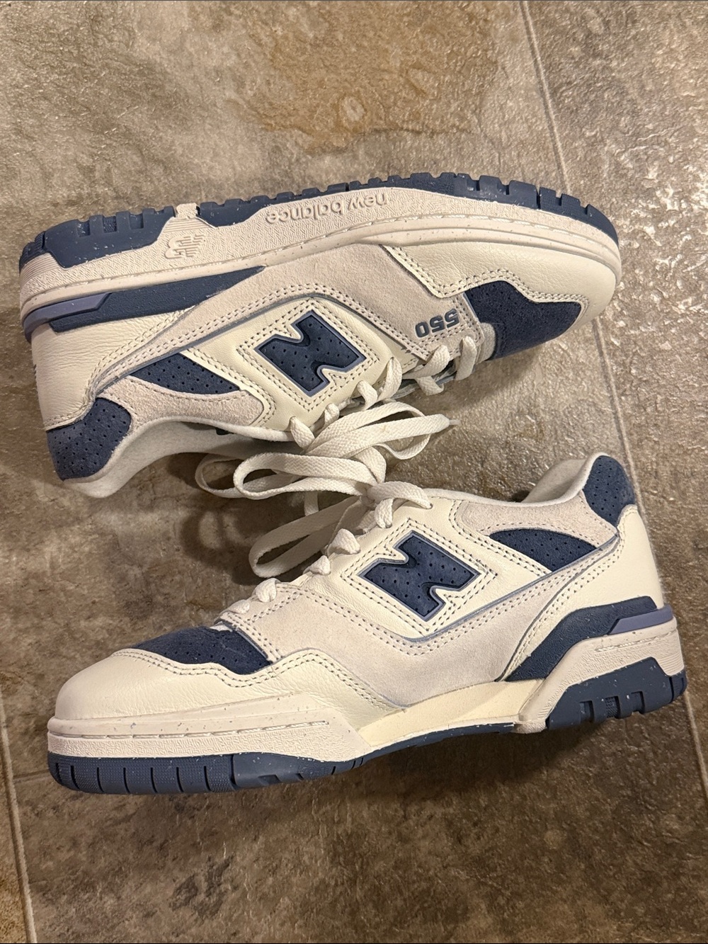 New Balance 550 Sneakers